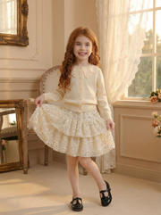 Cream-colored knit sweater 22